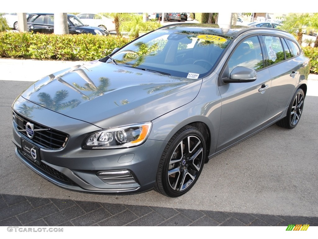 Osmium Grey Metallic 2018 Volvo V60 Cross Country T5 AWD Exterior Photo #129786081