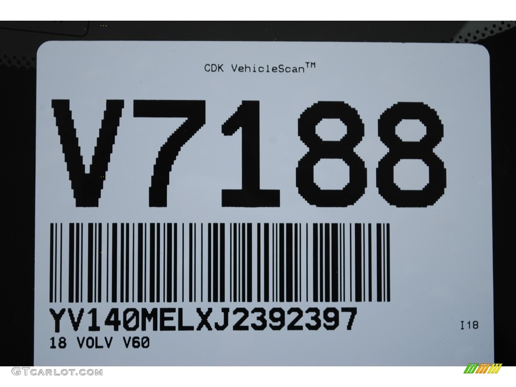 2018 V60 Cross Country T5 AWD - Osmium Grey Metallic / Off Black photo #20