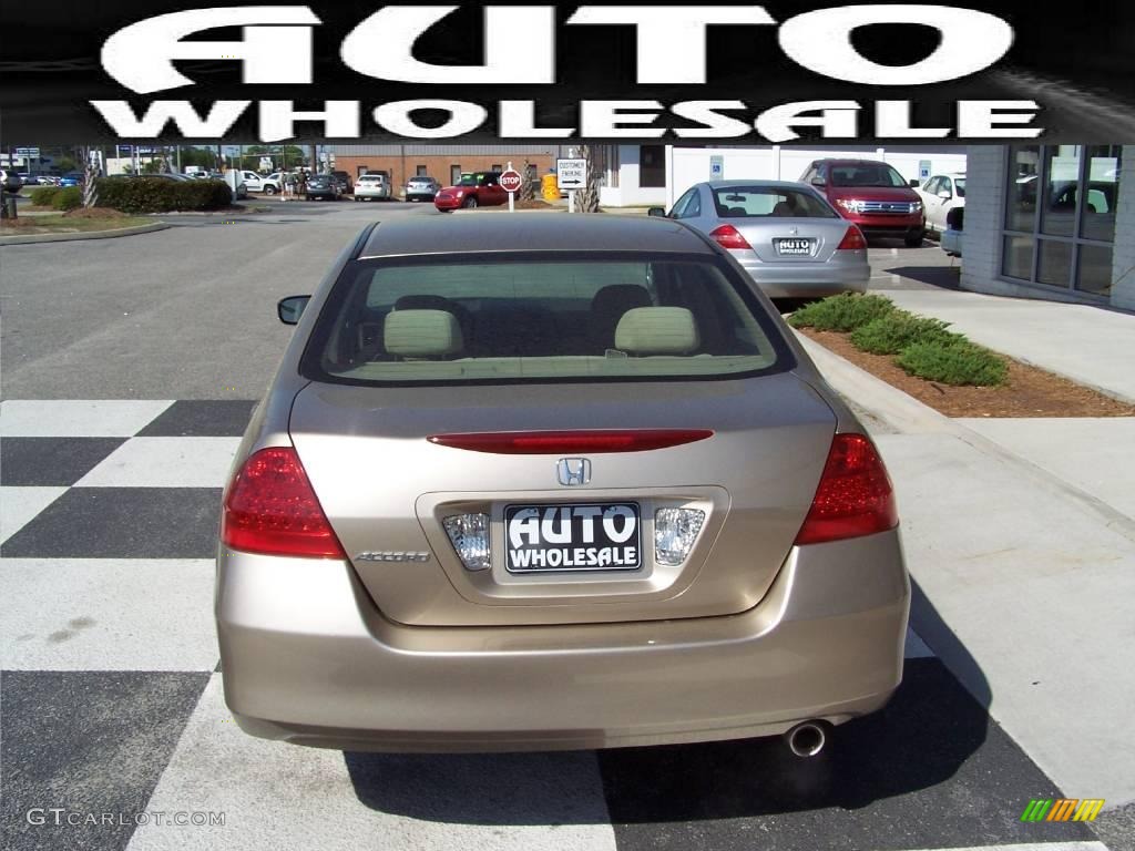 2007 Accord EX Sedan - Desert Mist Metallic / Ivory photo #3
