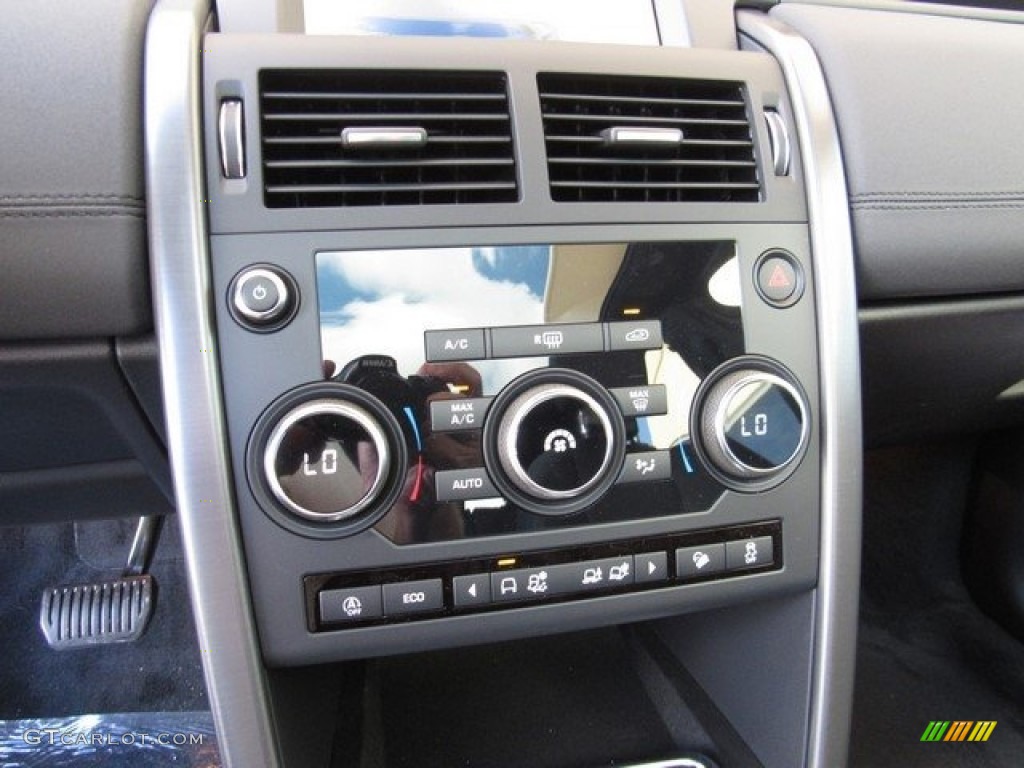 2019 Land Rover Discovery Sport HSE Controls Photo #129793465