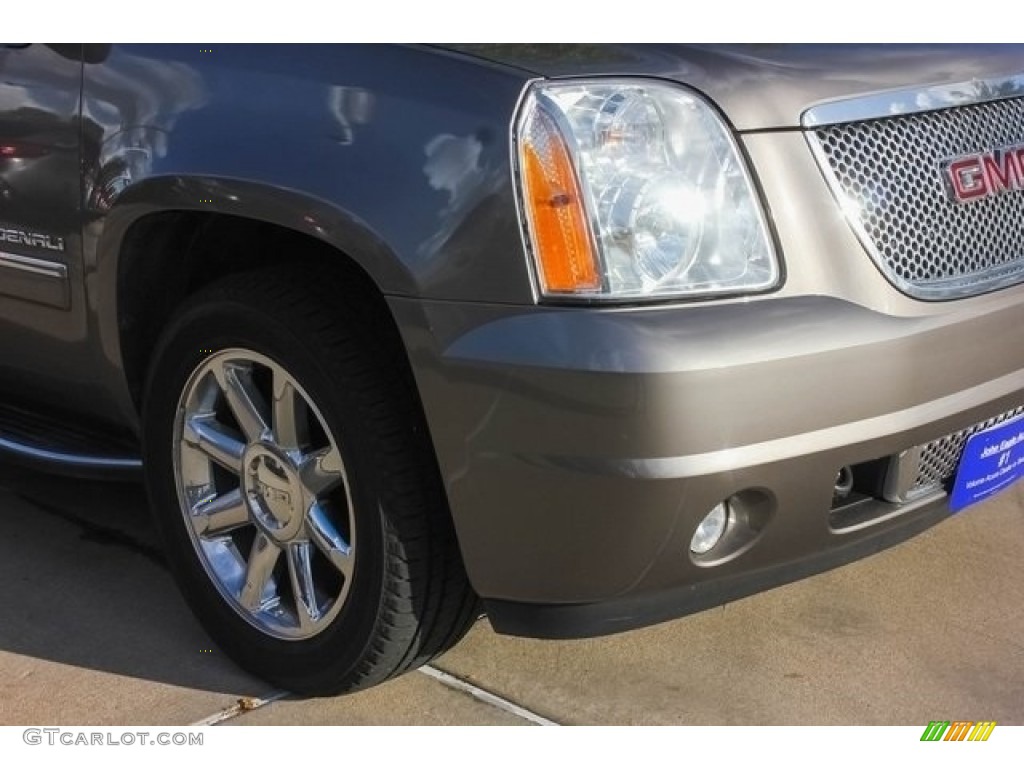 2013 Yukon XL Denali AWD - Champagne Silver Metallic / Cocoa/Light Cashmere photo #12