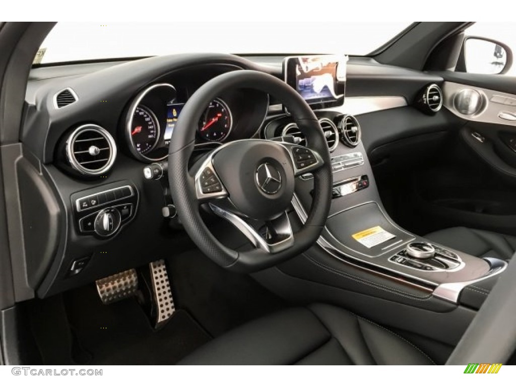 2019 Mercedes-Benz GLC 300 4Matic Coupe Dashboard Photos