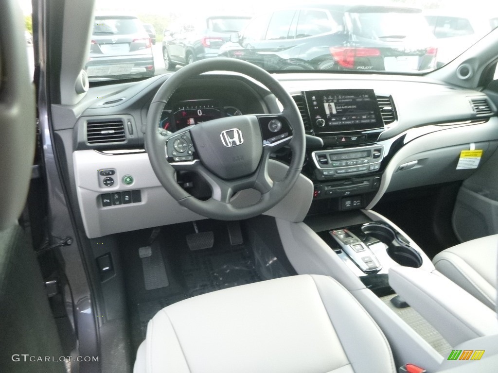 Gray Interior 2019 Honda Pilot Touring AWD Photo #129798935