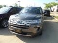 2018 Magnetic Metallic Ford Explorer XLT 4WD  photo #1