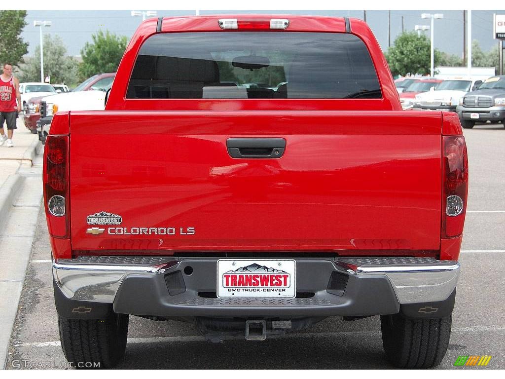 2005 Colorado Z71 Crew Cab 4x4 - Victory Red / Sport Pewter photo #6