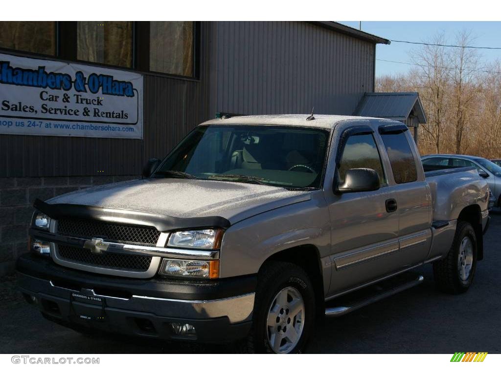 2005 Silverado 1500 Z71 Extended Cab 4x4 - Silver Birch Metallic / Dark Charcoal photo #1