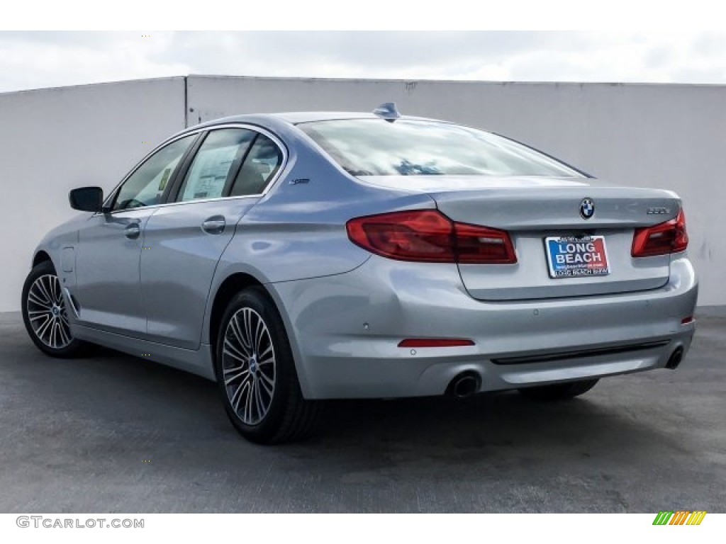 2019 5 Series 530e iPerformance Sedan - Glacier Silver Metallic / Black photo #2