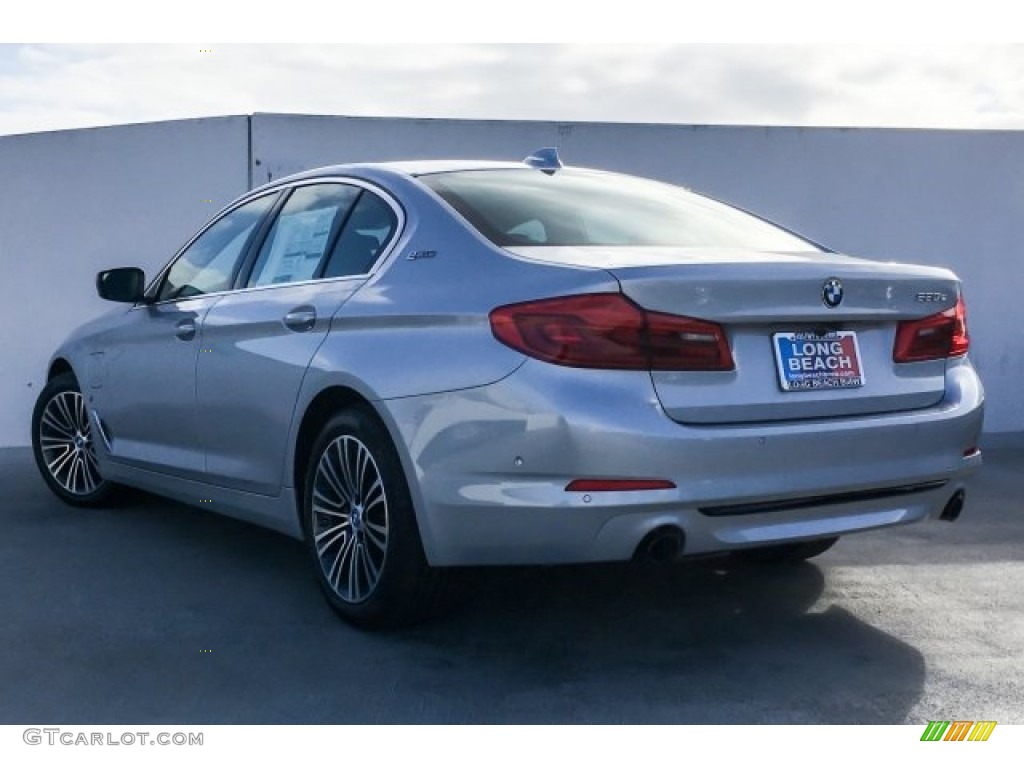 2019 5 Series 530e iPerformance Sedan - Glacier Silver Metallic / Black photo #2