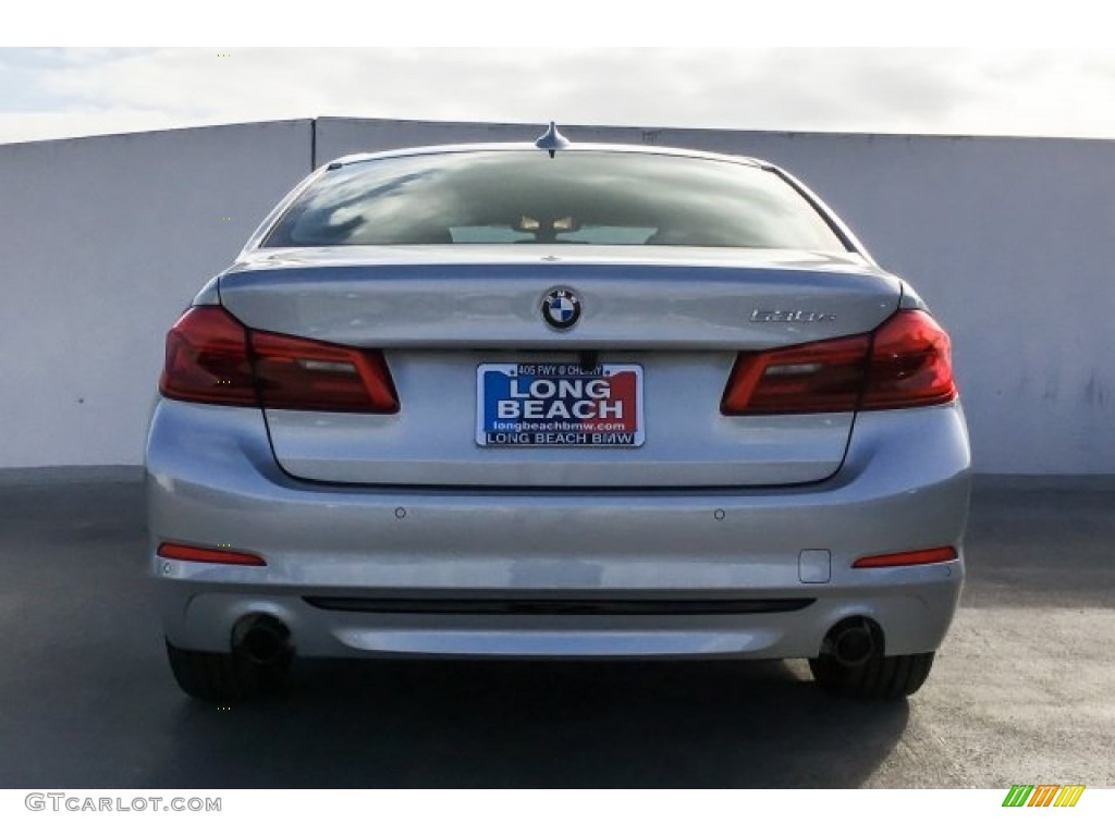 2019 5 Series 530e iPerformance Sedan - Glacier Silver Metallic / Black photo #3