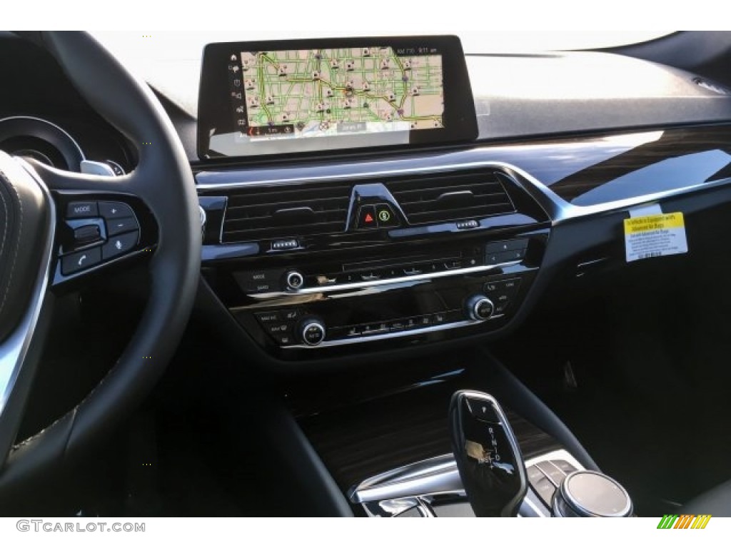 2019 5 Series 530e iPerformance Sedan - Glacier Silver Metallic / Black photo #6