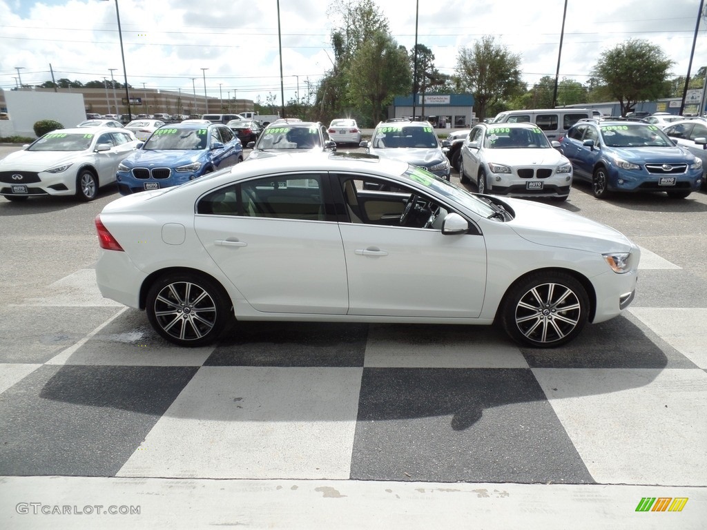 2018 S60 T5 Inscription - Ice White / Beige photo #3