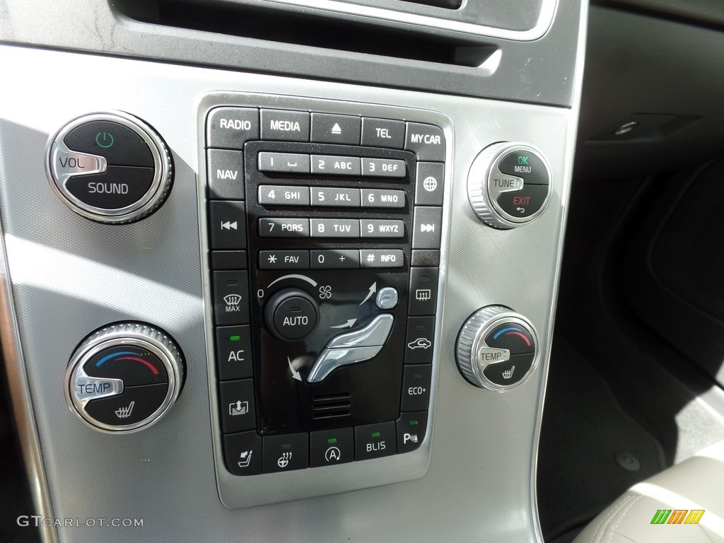 2018 S60 T5 Inscription - Ice White / Beige photo #19