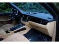 Black - Macan  Photo No. 17