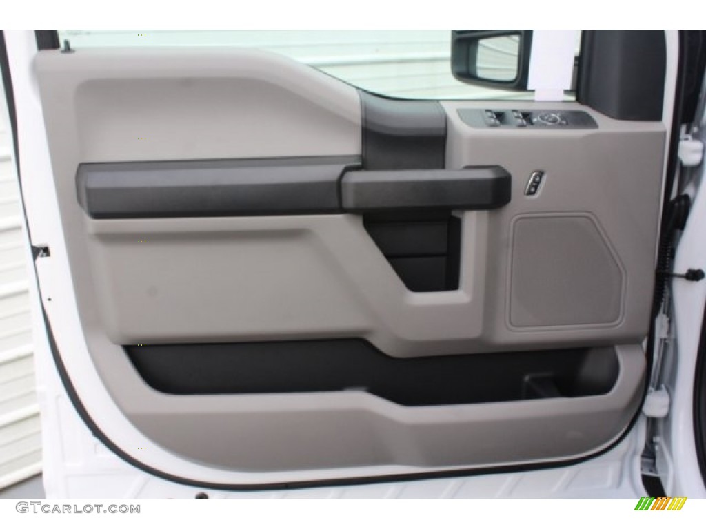 2019 Ford F450 Super Duty XL Crew Cab 4x4 Chassis Earth Gray Door Panel Photo #129813179