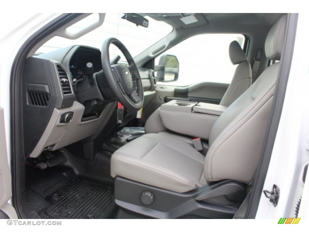 Earth Gray Interior 2019 Ford F450 Super Duty XL Crew Cab 4x4 Chassis Photo #129813194