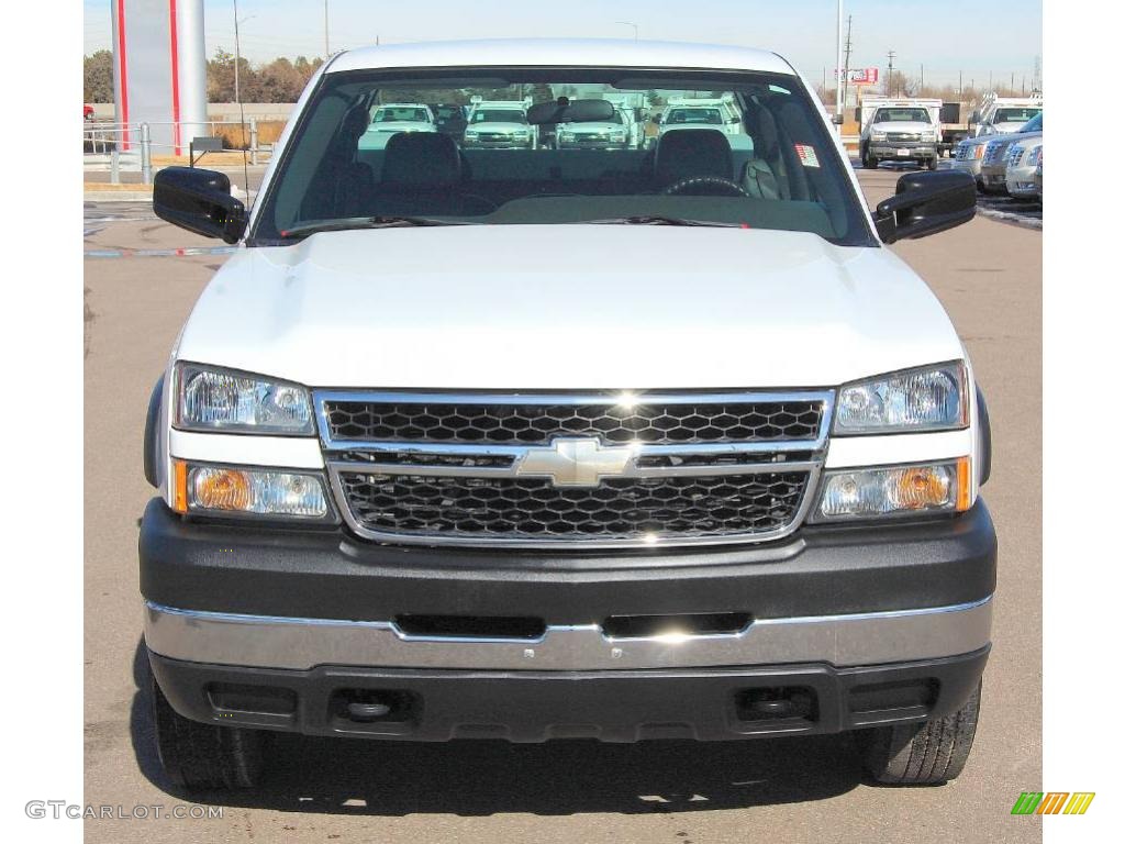 2006 Silverado 2500HD LT Extended Cab Chassis Commercial Utility - Summit White / Dark Charcoal photo #2