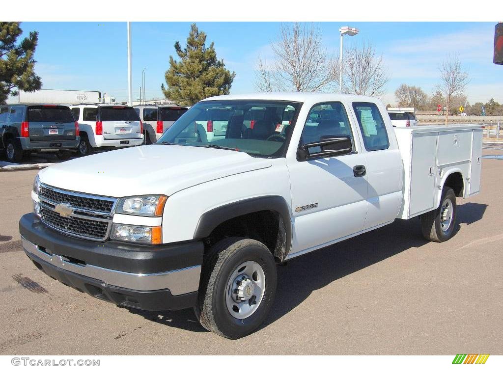 2006 Silverado 2500HD LT Extended Cab Chassis Commercial Utility - Summit White / Dark Charcoal photo #3