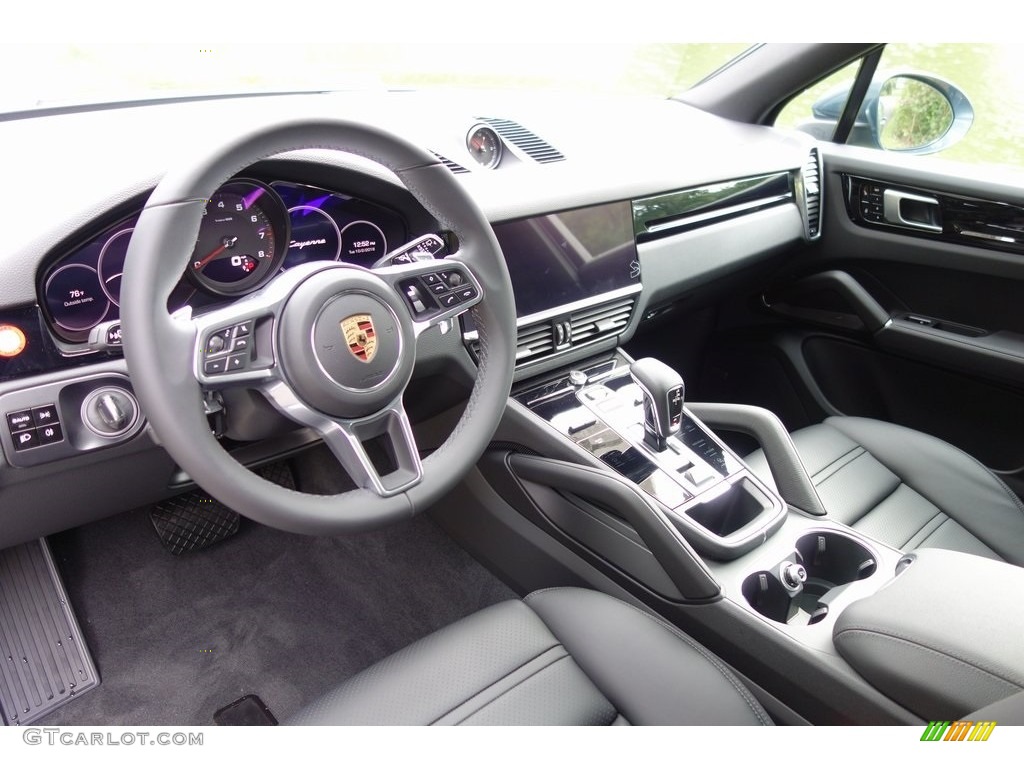 Black Interior 2019 Porsche Cayenne Standard Cayenne Model Photo #129815261