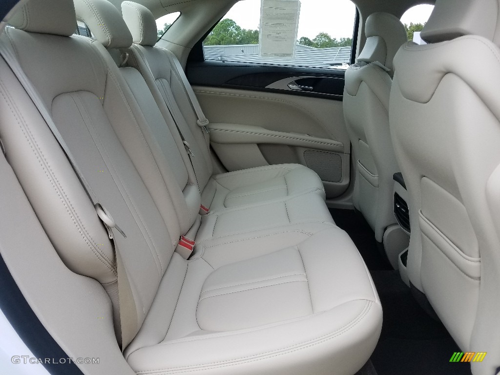 2018 Lincoln MKZ Hybrid Select Rear Seat Photo #129820276