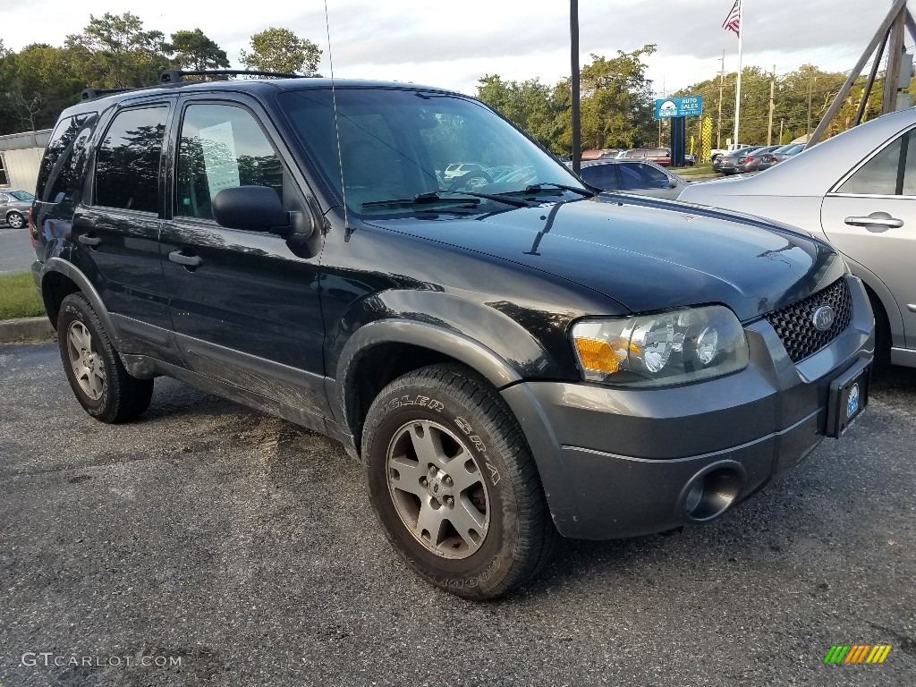 2005 Escape XLT V6 4WD - Black / Medium/Dark Flint Grey photo #1