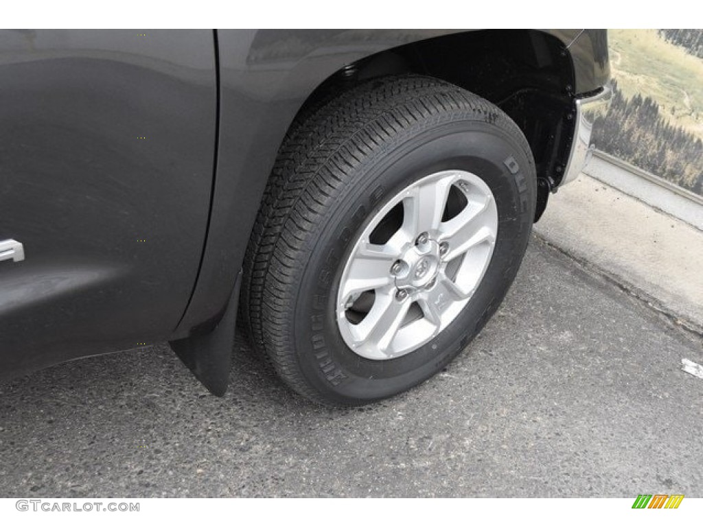 2018 Tundra SR5 CrewMax 4x4 - Magnetic Gray Metallic / Graphite photo #35