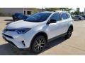 2018 Super White Toyota RAV4 SE AWD  photo #1