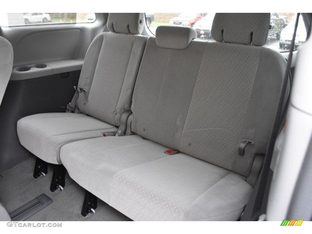 Gray Interior 2018 Toyota Sienna LE AWD Photo #129822001