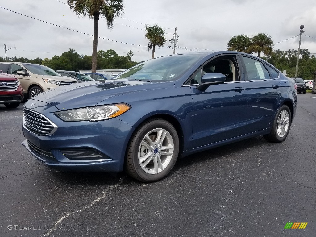 2018 Fusion SE - Blue Metallic / Ebony photo #1