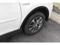 Super White - RAV4 XLE AWD Hybrid Photo No. 36
