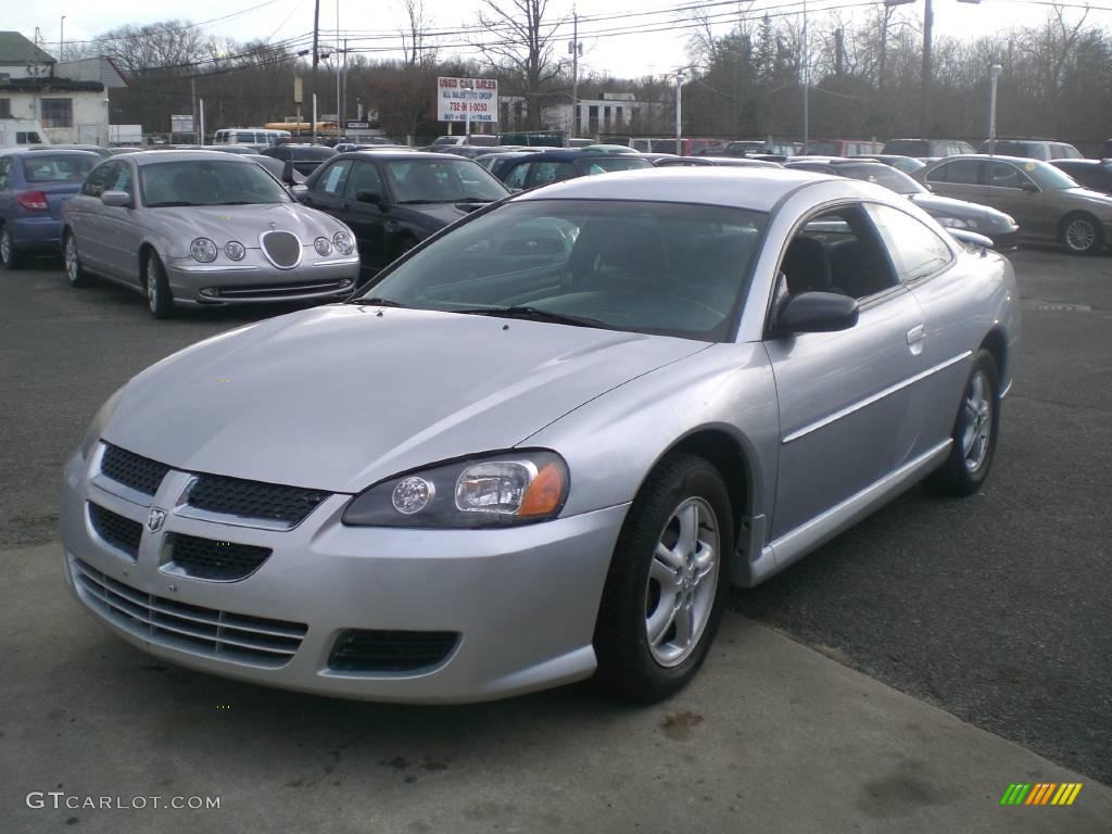 2004 Stratus SXT Coupe - Ice Silver Pearlcoat / Black photo #2