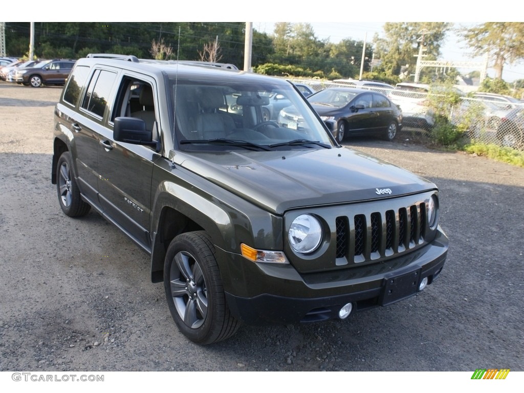 2015 Patriot High Altitude 4x4 - Eco Green Pearl / Dark Slate Gray/Light Pebble Beige photo #1