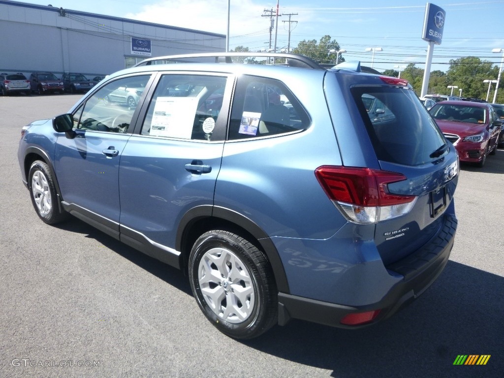 2019 Forester 2.5i - Horizon Blue Pearl / Gray photo #6
