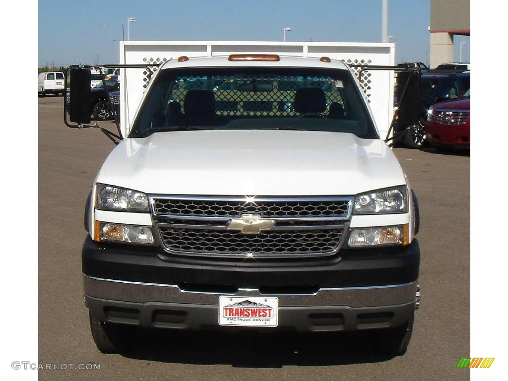 2005 Silverado 3500 Regular Cab Dually Chassis - Summit White / Dark Charcoal photo #2