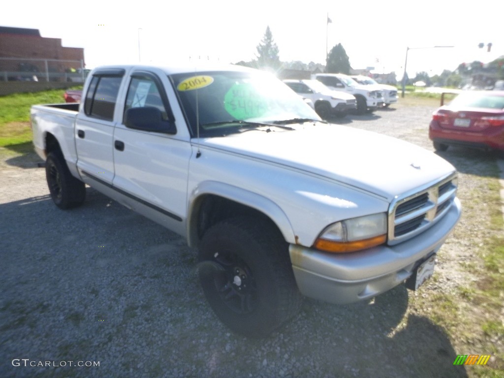 2004 Dakota SLT Quad Cab 4x4 - Bright White / Dark Slate Gray photo #7