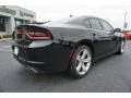 Pitch Black - Charger SXT Plus Photo No. 11