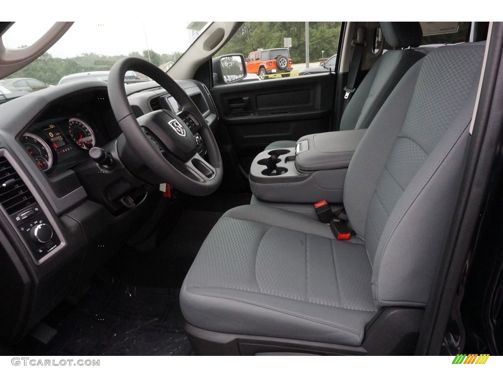 2019 1500 Classic Tradesman Quad Cab - Brilliant Black Crystal Pearl / Black/Diesel Gray photo #4