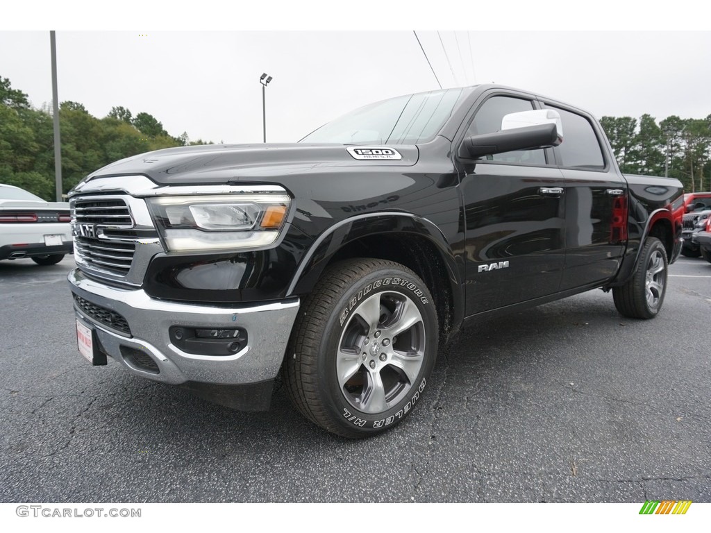 2019 1500 Laramie Crew Cab - Diamond Black Crystal Pearl / Black photo #2