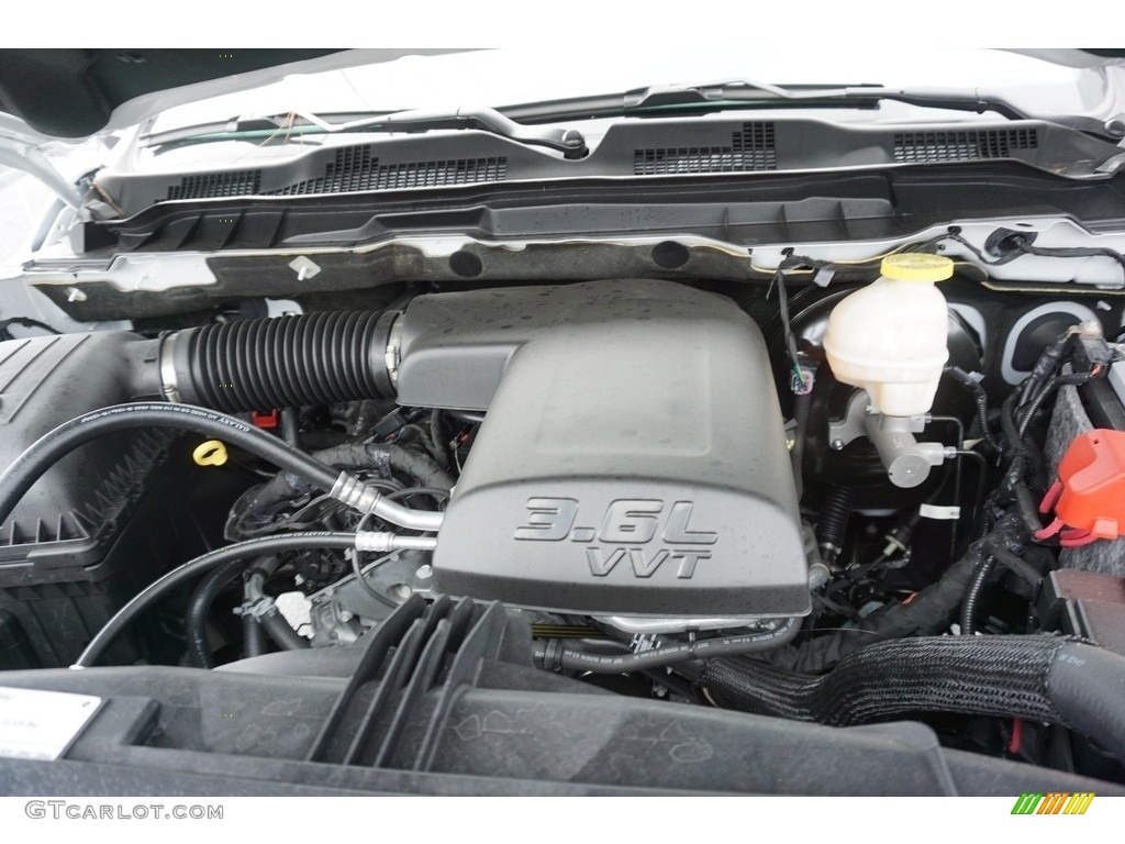 2018 1500 Express Crew Cab - Bright White / Black/Diesel Gray photo #9