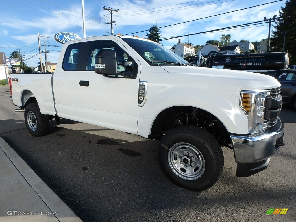 Oxford White 2019 Ford F250 Super Duty XL SuperCab 4x4 Exterior Photo #129845499