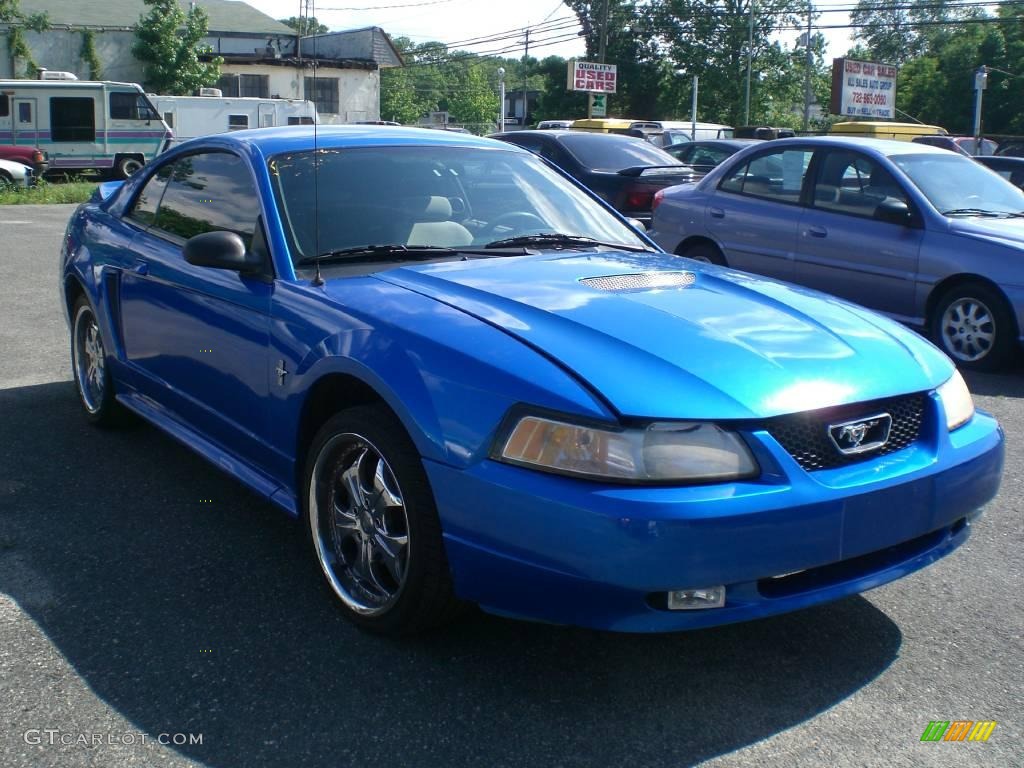 2000 Mustang V6 Coupe - Bright Atlantic Blue Metallic / Medium Graphite photo #2