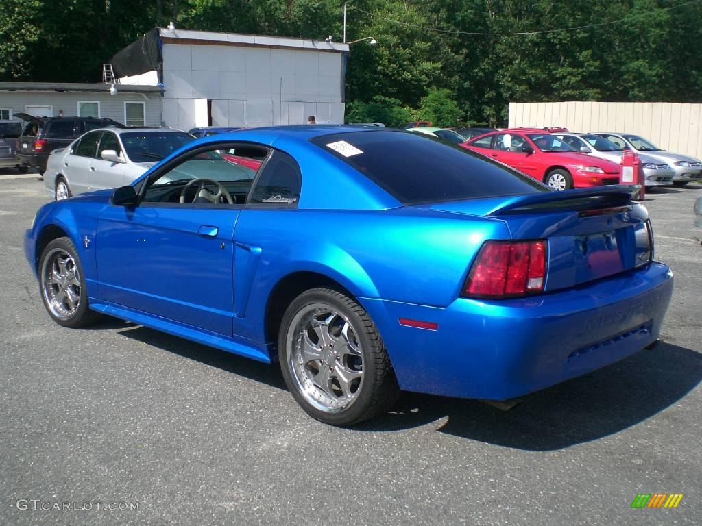 Ford Mustang 2000 Bright Atlantic Blue Metallic. 