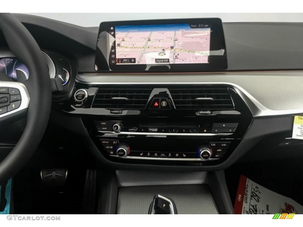 2019 5 Series 540i Sedan - Alpine White / Black photo #6