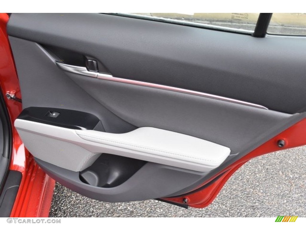 2019 Toyota Camry XSE Ash Door Panel Photo #129851481