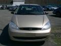 2001 Jackpot Gold Metallic Ford Focus SE Sedan  photo #1