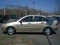 2001 Jackpot Gold Metallic Ford Focus SE Sedan  photo #4