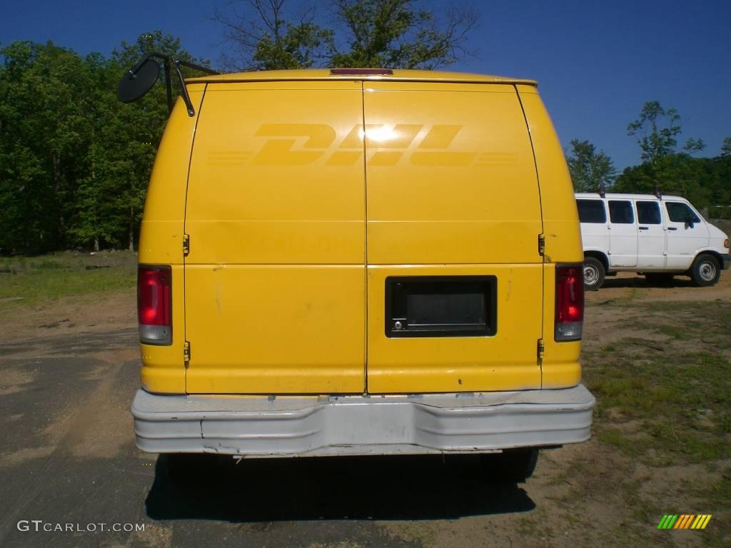 2000 E Series Van E250 Commercial - Yellow / Medium Graphite photo #6