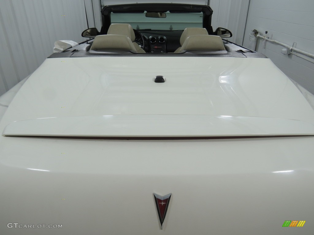 2007 G6 GT Convertible - Ivory White / Light Taupe photo #21