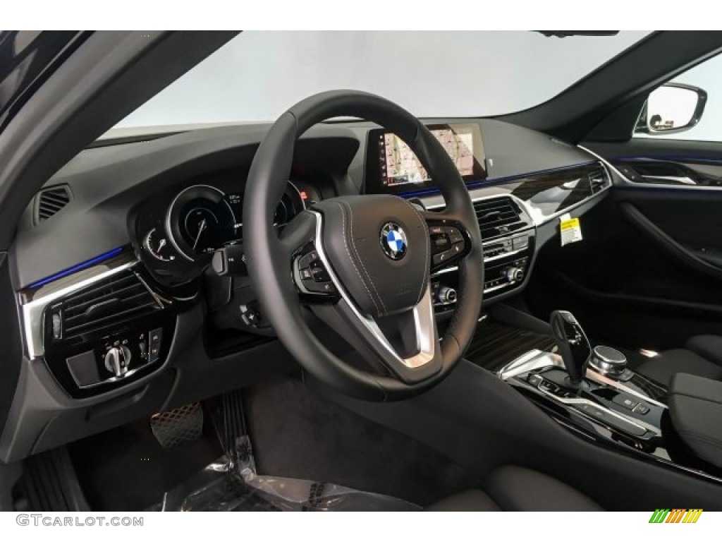 2019 5 Series 530e iPerformance Sedan - Jet Black / Black photo #4