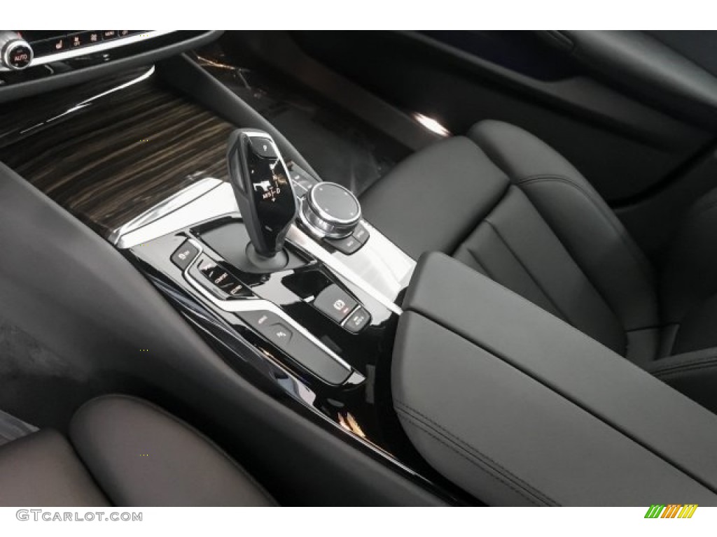 2019 5 Series 530e iPerformance Sedan - Jet Black / Black photo #7