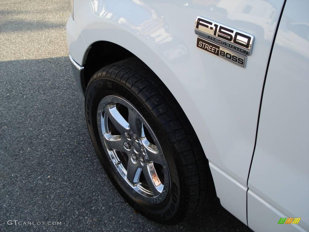 2005 F150 XLT SuperCab - Oxford White / Medium Flint/Dark Flint Grey photo #5